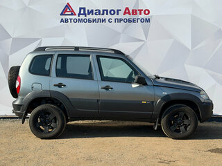 2016 Chevrolet Niva I Рестайлинг, серый, 480000 рублей, вид 4