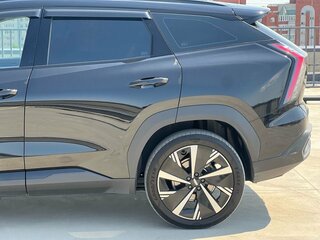 2024 Geely Atlas II, чёрный, 2718800 рублей, вид 4