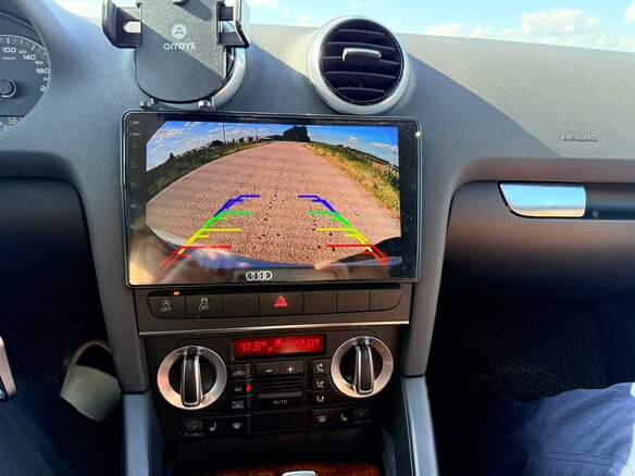 2012 Audi A3 II (8P) Рестайлинг 2, белый - вид 2