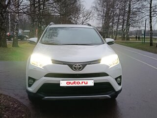 2016 Toyota RAV4 IV (XA40) Рестайлинг, белый, 2500000 рублей, вид 1