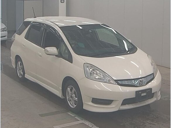2011 Honda Fit Shuttle I, белый, 880000 рублей - вид 3