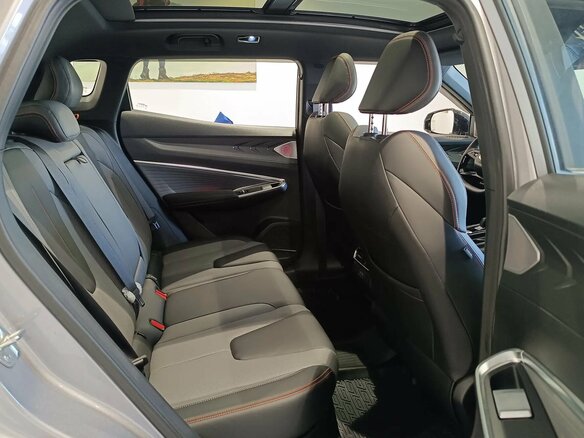 2026 Geely Cityray, серебристый, 3344990 рублей - вид 7