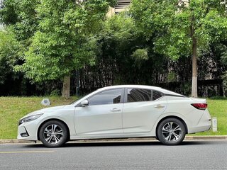 2023 Nissan Sylphy IV (B18), белый, 1740000 рублей, вид 3