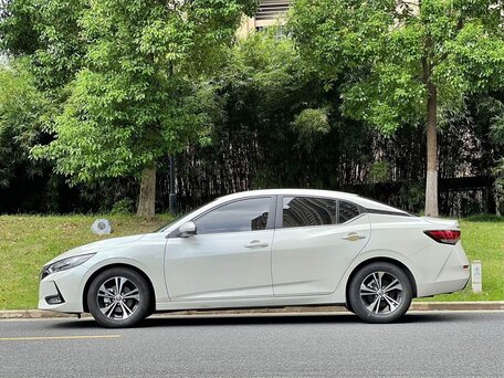 2023 Nissan Sylphy IV (B18), белый, 1740000 рублей, вид 3