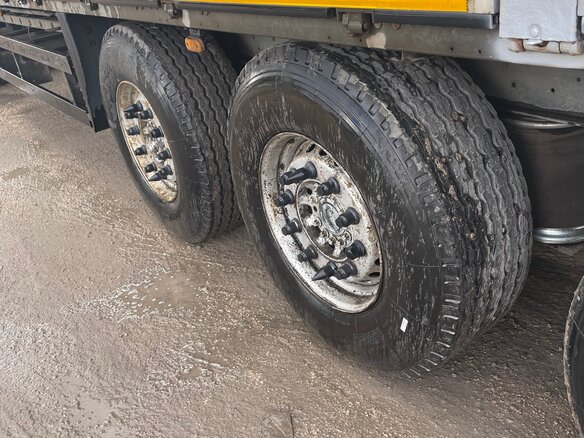 2007 Scania 4-Series, красный, 3000000 рублей - вид 13
