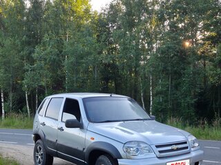 2005 Chevrolet Niva I, серебристый, 210000 рублей, вид 4