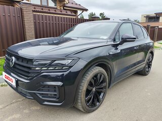 2021 Volkswagen Touareg III, чёрный, 6645000 рублей, вид 1