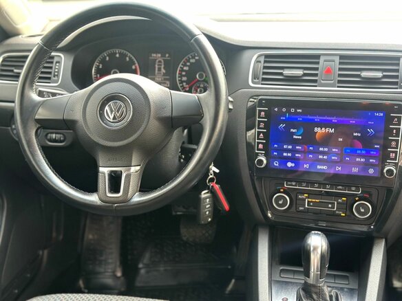 2012 Volkswagen Jetta VI, чёрный - вид 27