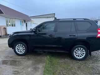 2014 Toyota Land Cruiser Prado 150 Series Рестайлинг 1, чёрный, 2980000 рублей, вид 5