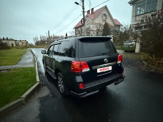 2013 Toyota Land Cruiser 200 Series Рестайлинг 1, чёрный, 4100000 рублей, вид 4