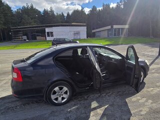 2010 Skoda Octavia DSG7 II (A5) Рестайлинг, чёрный, 690000 рублей, вид 5