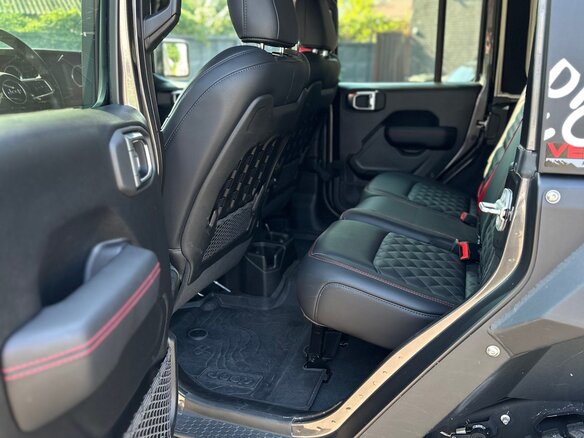 2022 Jeep Wrangler IV (JL), чёрный, 6000000 рублей - вид 12