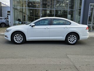 2019 Volkswagen Passat B8, белый, 2239000 рублей, вид 3