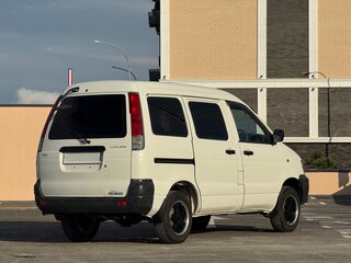 2002 Toyota Lite Ace V, белый, 700000 рублей, вид 5