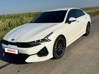 2021 Kia K5 III, белый, 2350000 рублей, вид 1