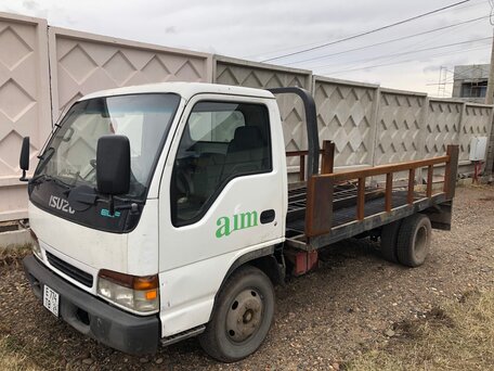 1998 Isuzu Elf (N-series), белый, 1100000 рублей, вид 2