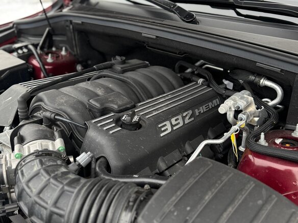 2022 Dodge Durango SRT III Рестайлинг 2, красный, 9499000 рублей - вид 18