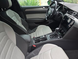 2019 Volkswagen Arteon I, чёрный, 3700000 рублей, вид 3