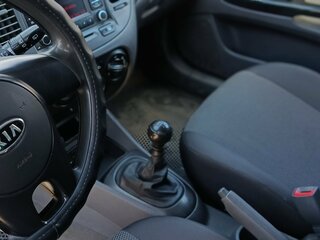 2011 Kia Rio II Рестайлинг, красный, 450000 рублей, вид 4