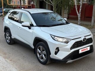 2019 Toyota RAV4 V (XA50), белый, 3100000 рублей, вид 3
