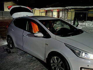 2017 Kia Ceed II Рестайлинг, белый, 1050000 рублей, вид 3