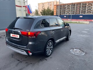 2021 Mitsubishi Outlander III Рестайлинг 3, серый, 3100000 рублей, вид 3