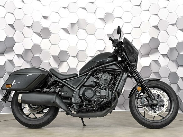 2023 Honda CMX 1100 Rebel, чёрный - вид 2