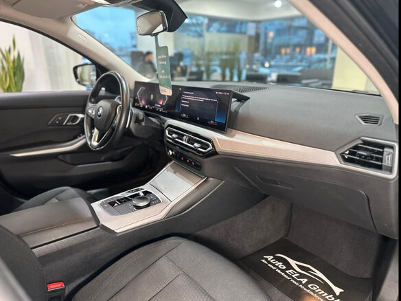 2022 BMW 3 серии 318i VII (G2x) Рестайлинг, чёрный, 3250915 рублей - вид 37