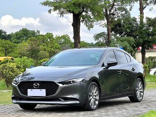 2022 Mazda 3 Axela IV (BP), серый, 1553000 рублей, вид 1