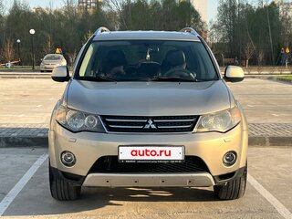 2008 Mitsubishi Outlander II, бежевый, 1200000 рублей, вид 2