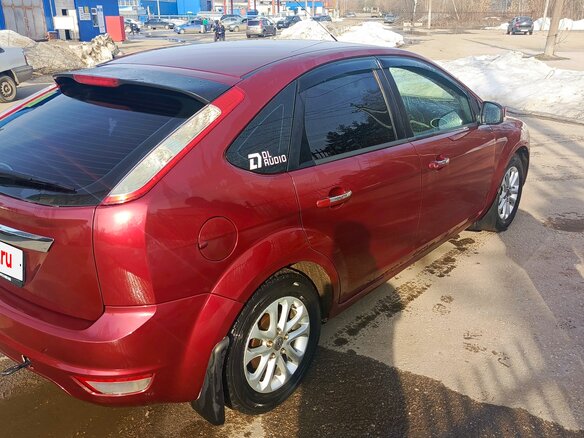 2008 Ford Focus II Рестайлинг, красный, 350000 рублей - вид 12
