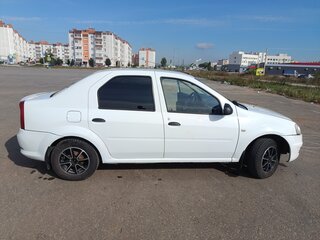 2015 Renault Logan I Рестайлинг, белый, 330000 рублей, вид 4