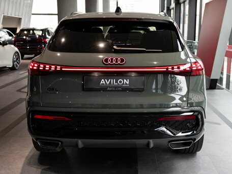 2026 Audi Q5 L III (GU), зелёный, 8200000 рублей, вид 4