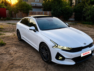 2021 Kia K5 III, белый, 3050000 рублей, вид 3
