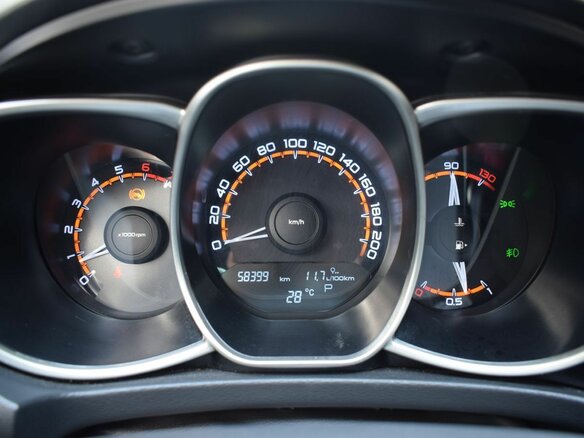 2020 Lada (ВАЗ) Vesta SW I, коричневый, 1045000 рублей - вид 11