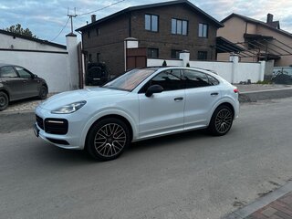2020 Porsche Cayenne Coupé III, белый, 7500000 рублей, вид 2
