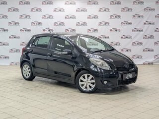 2010 Toyota Vitz II (XP90), чёрный, 399000 рублей, вид 3