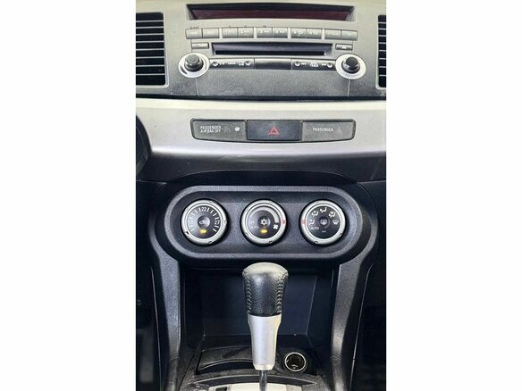 2008 Mitsubishi Lancer X, бежевый, 829000 рублей - вид 12