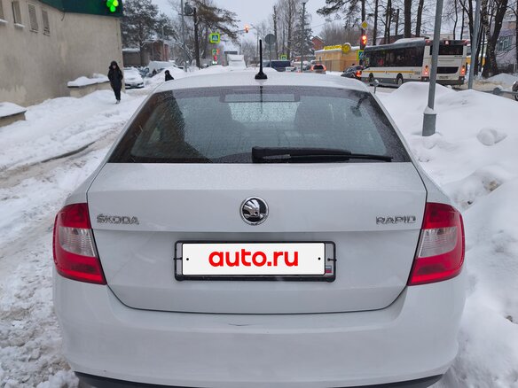 2016 Skoda Rapid I, белый, 900000 рублей - вид 5