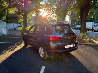 2014 Volkswagen Tiguan I Рестайлинг, коричневый, 1300000 рублей, вид 3