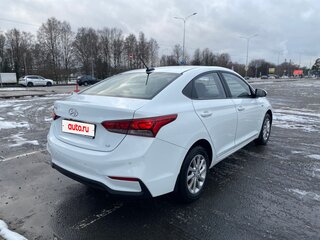 2017 Hyundai Solaris II, белый, 1250000 рублей, вид 4