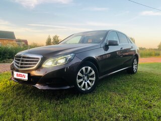 2013 Mercedes-Benz E-Класс 200 IV (W212, S212, C207) Рестайлинг, коричневый, 1750000 рублей, вид 1
