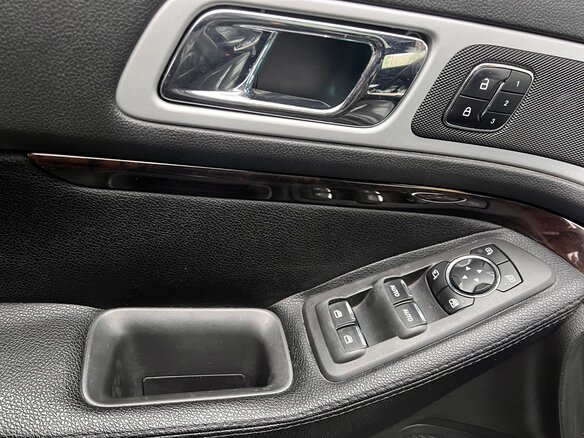 2014 Ford Explorer V, серый, 1780000 рублей - вид 11