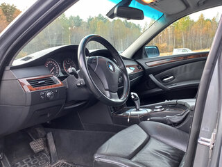 2008 BMW 5 серии 525i V (E60/E61) Рестайлинг, серебристый, 1900000 рублей, вид 4