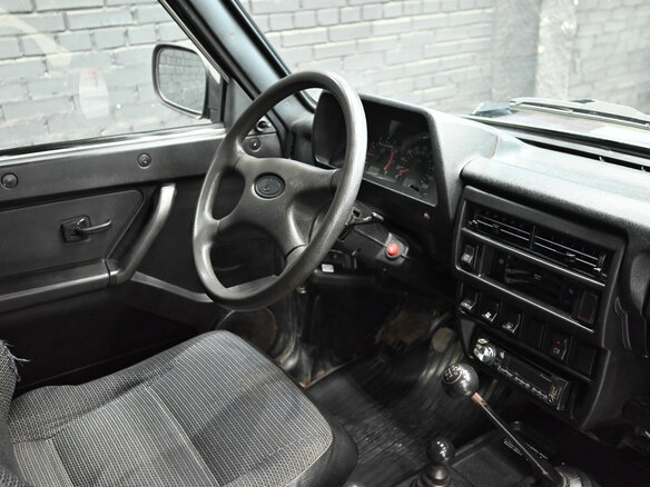 2015 Lada (ВАЗ) 2121 (4x4) I Рестайлинг, фиолетовый, 450000 рублей - вид 12