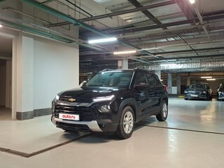 2021 Chevrolet TrailBlazer III, чёрный, 2000000 рублей, вид 2