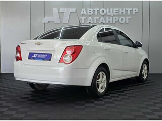 2012 Chevrolet Aveo II, белый, 785000 рублей, вид 2