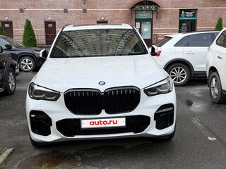 2022 BMW X5 40i IV (G05/G18), белый, 7700000 рублей, вид 2