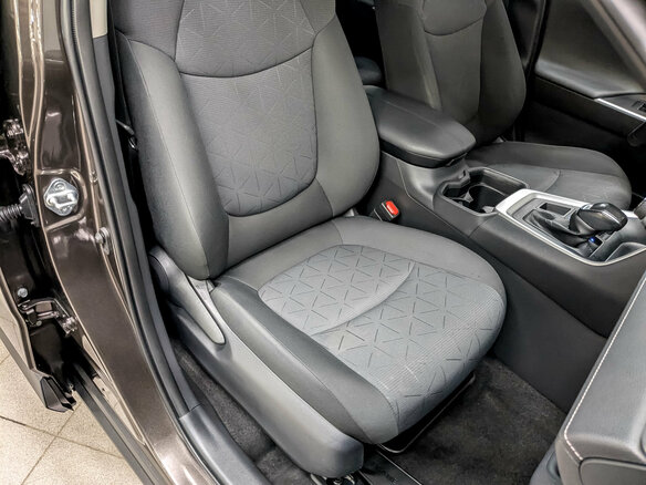 2020 Toyota RAV4 V (XA50), коричневый, 2955000 рублей - вид 22