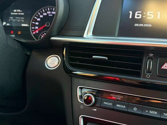 2018 Kia Optima IV Рестайлинг, белый, 2150000 рублей - вид 16